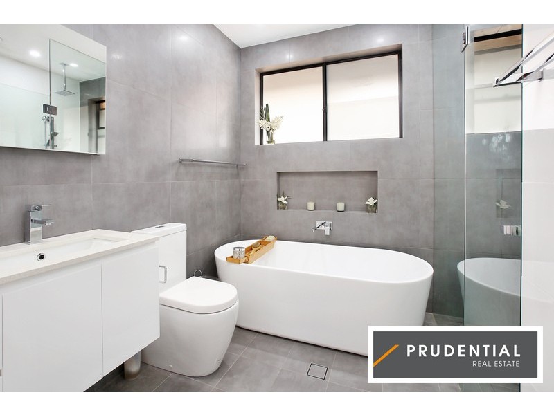 43 Reserve Road, Casula NSW 2170