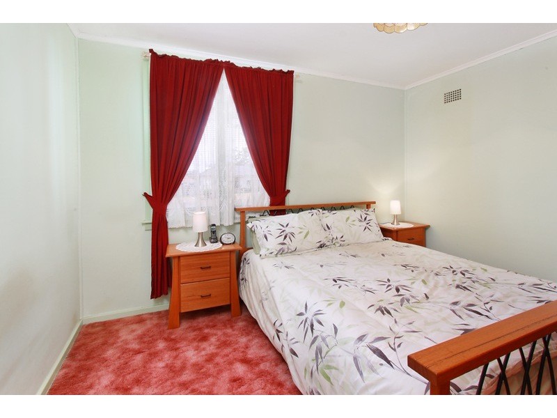 11 Catherine Avenue, Lurnea NSW 2170