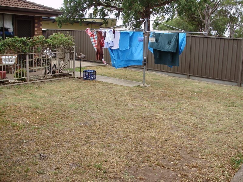 10 Dorrigo Avenue, Hoxton Park NSW 2171