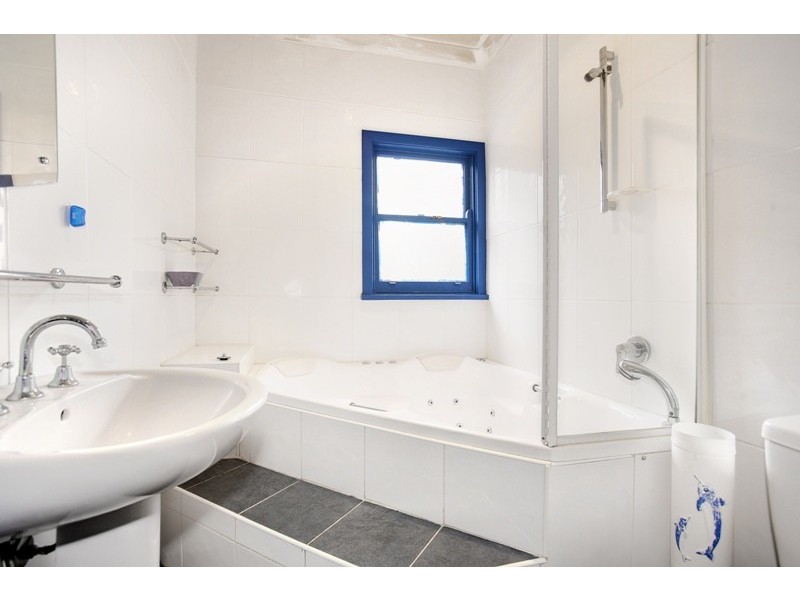 121 Webster Road, Lurnea NSW 2170