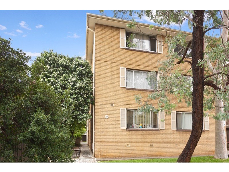 8/17 Forbes Street, Warwick Farm NSW 2170