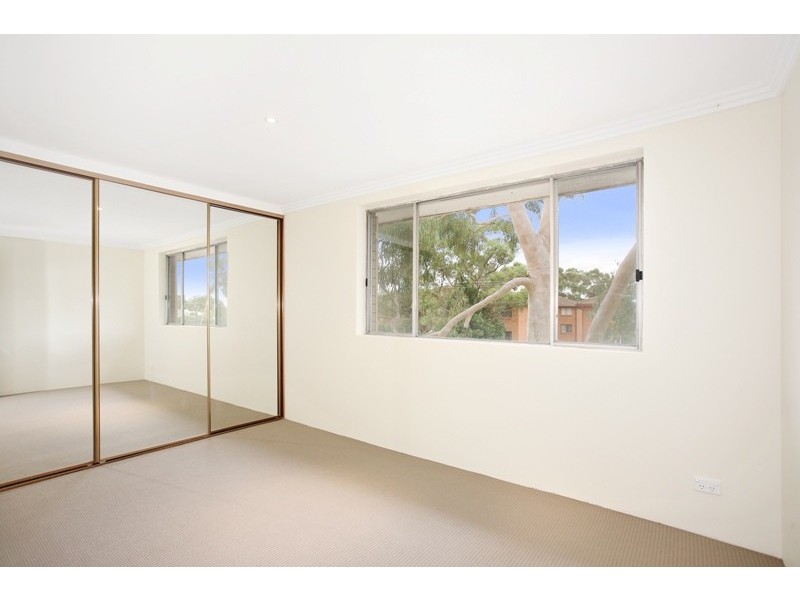 8/17 Forbes Street, Warwick Farm NSW 2170