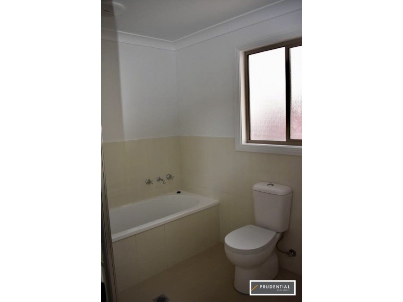 23 Hull Avenue, Lurnea NSW 2170