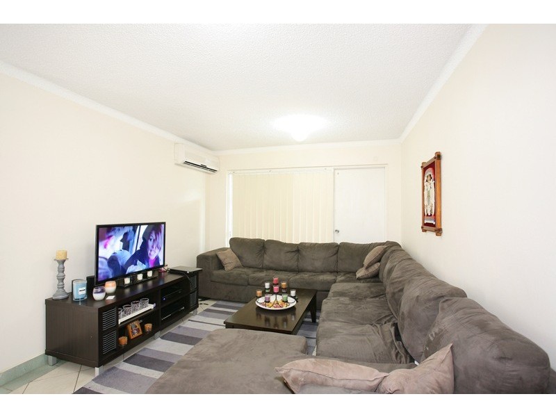 23/11 Forbes Street, Warwick Farm NSW 2170