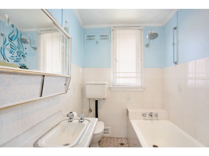 9 Gibson Avenue, Casula NSW 2170