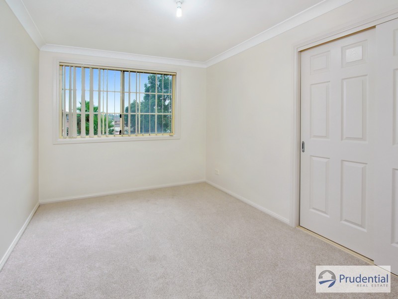 33 Chapman Avenue, West Hoxton NSW 2171