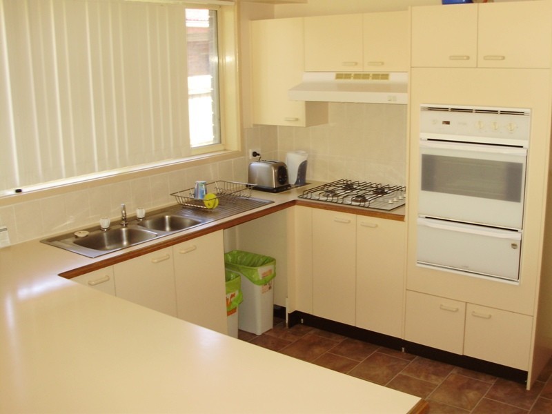 62 Corryton Court, Wattle Grove NSW 2173