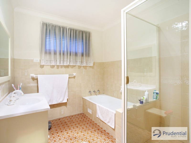 42 Cedar Road, Prestons NSW 2170