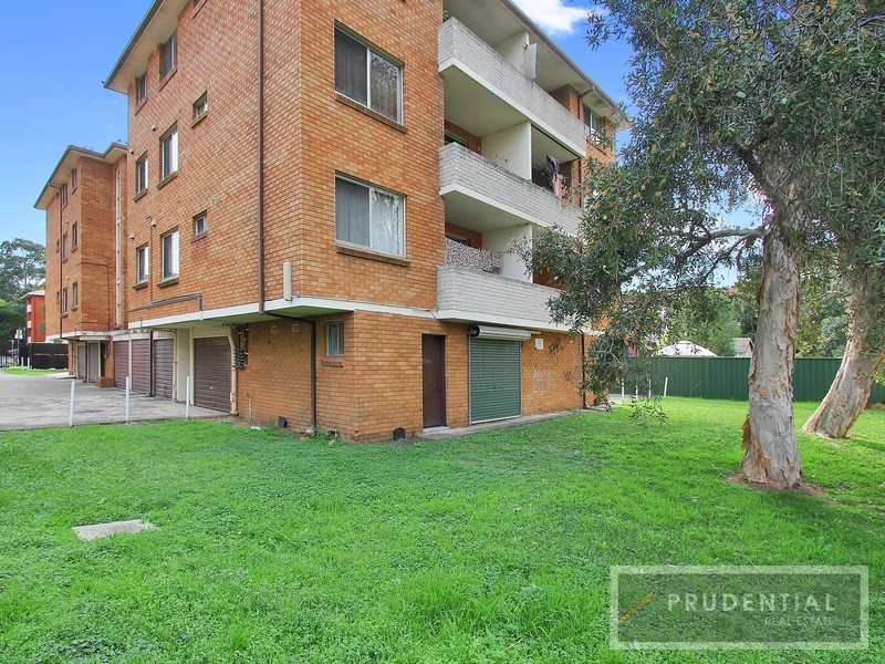 14/8 DRUMMOND STREET, Warwick Farm NSW 2170