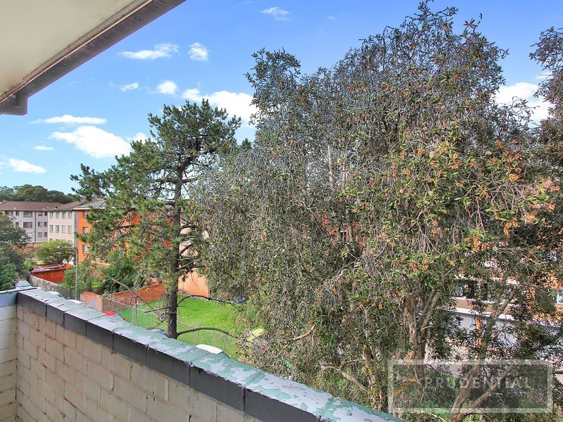 14/8 DRUMMOND STREET, Warwick Farm NSW 2170
