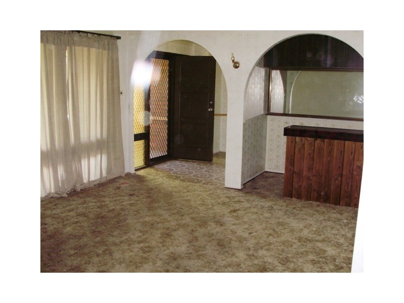 16 Norman Ave, Hammondville NSW 2170