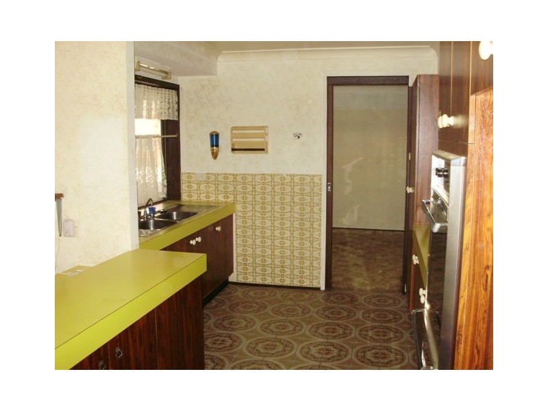 16 Norman Ave, Hammondville NSW 2170