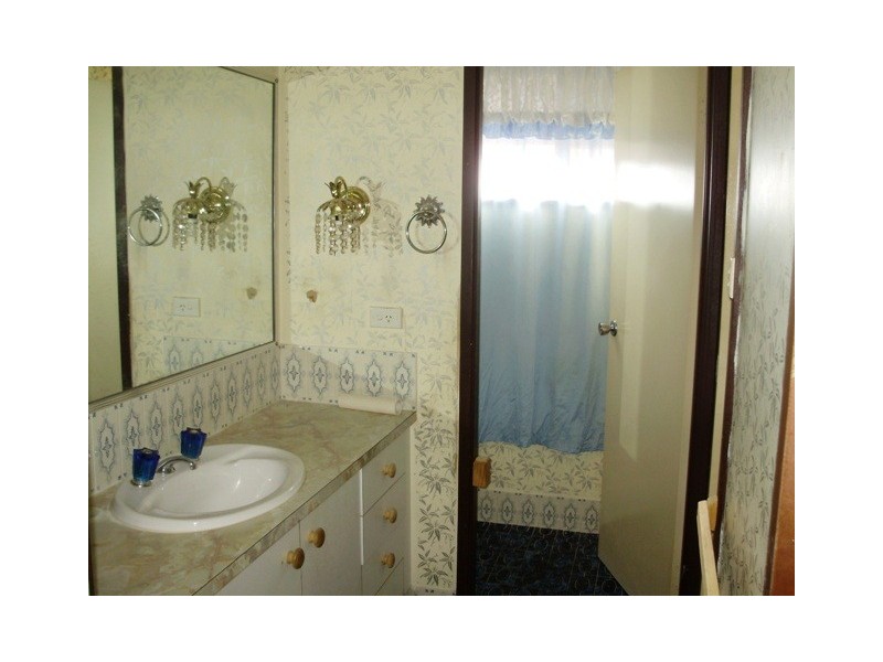 16 Norman Ave, Hammondville NSW 2170