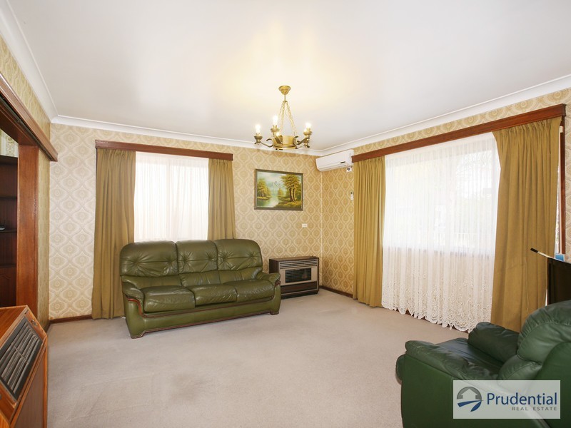 5 Roland Ave, Liverpool NSW 2170