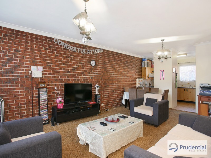 12/2 William St, Lurnea NSW 2170