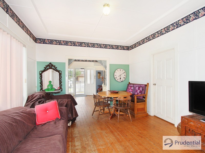 51 Cooper Ave, Moorebank NSW 2170