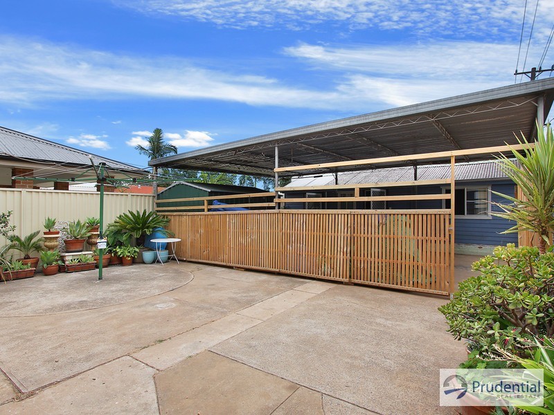 51 Cooper Ave, Moorebank NSW 2170