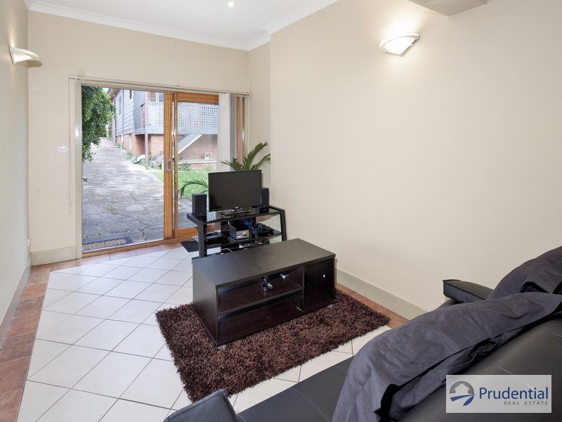 33 Atkinson St, Liverpool NSW 2170