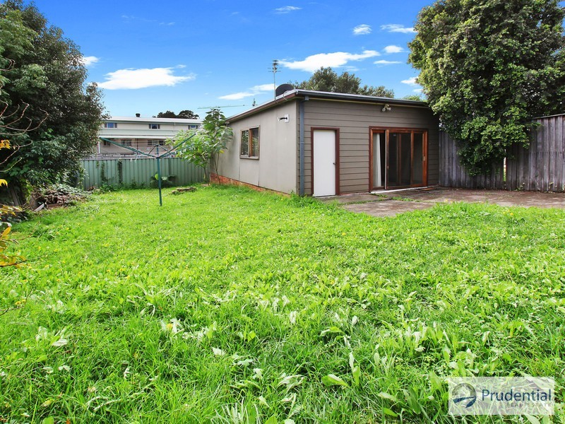 33 Atkinson St, Liverpool NSW 2170