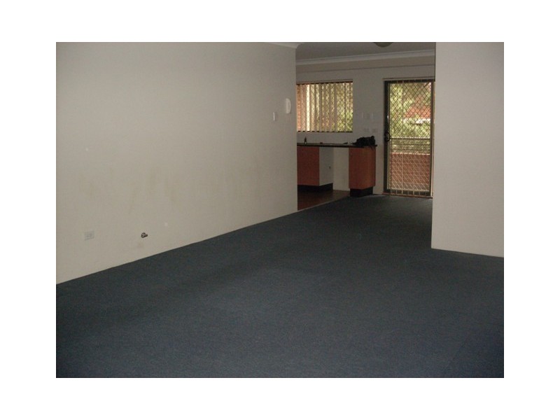 3/51 Bathurst St, Liverpool NSW 2170