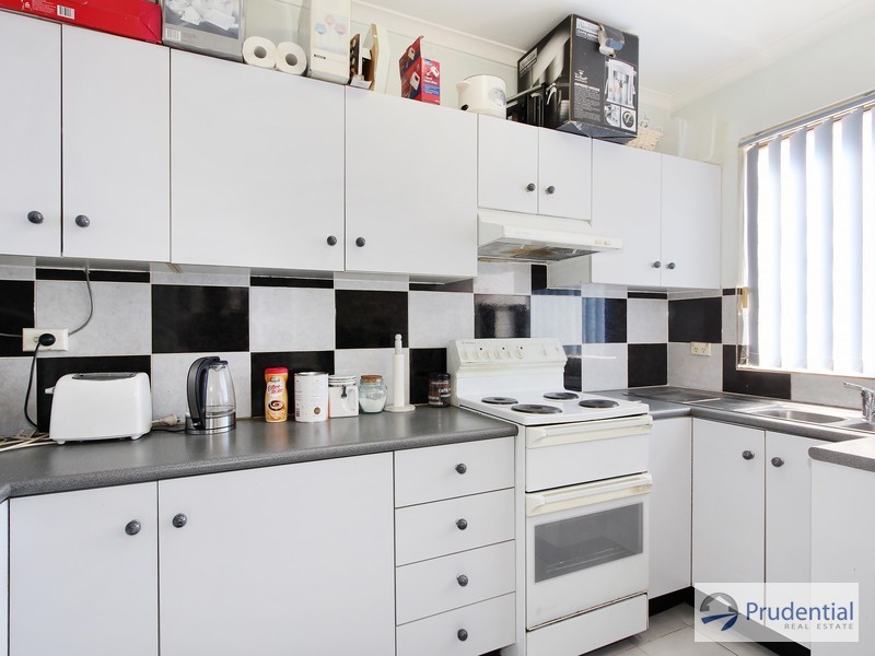 3/8 Goulburn St, Warwick Farm NSW 2170