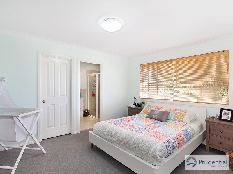 6/92 Kendall Dr, Casula NSW 2170