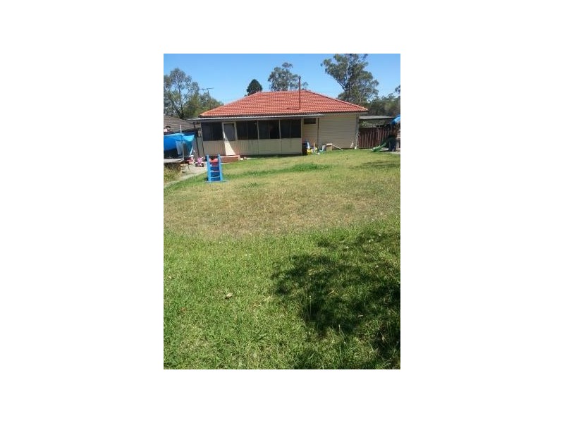 17 Lyndley St, Busby NSW 2168