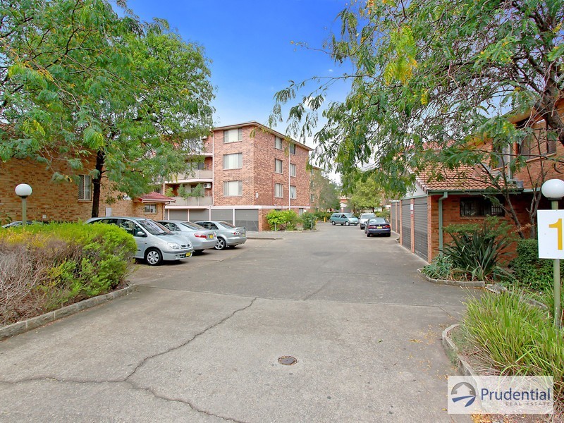 135/1 Riverpark Dr, Liverpool NSW 2170
