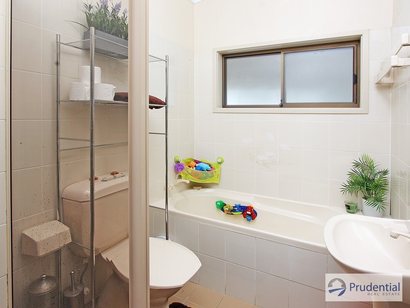 10 Tallara Ave, Busby NSW 2168