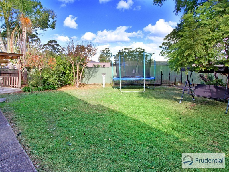 10 Tallara Ave, Busby NSW 2168