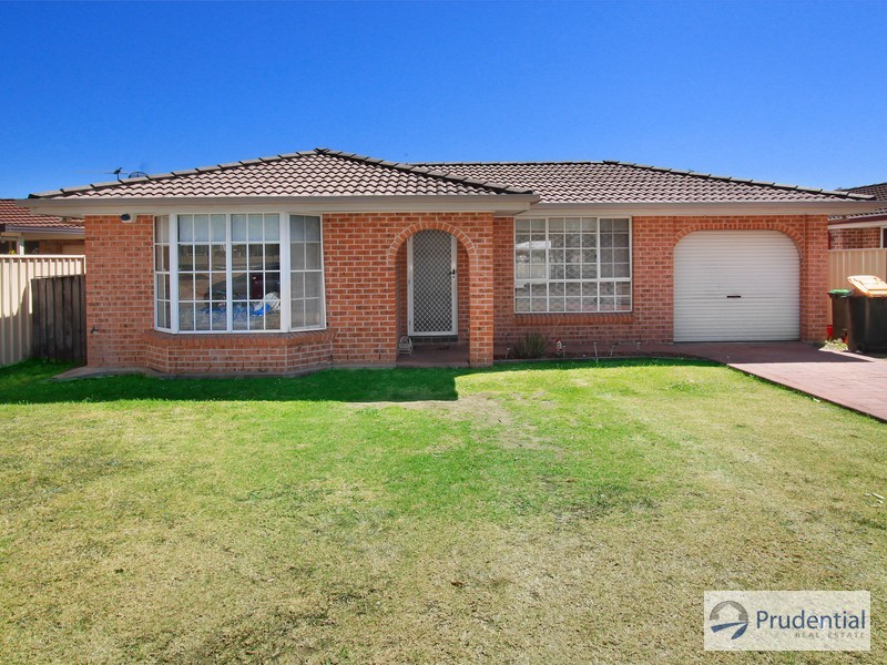 6 Strouthion Court, Green Valley NSW 2168
