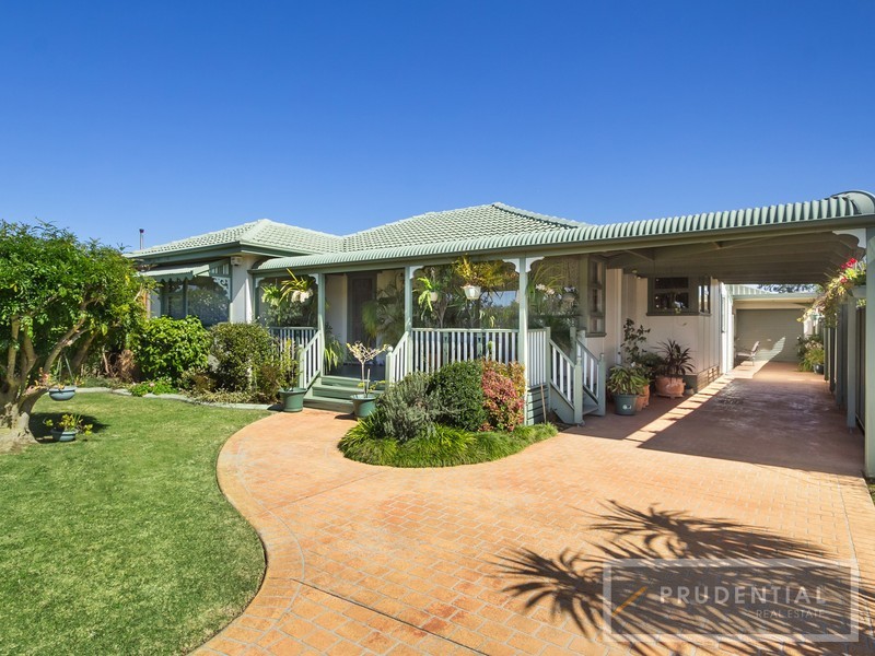 26 Weir Crescent, Lurnea NSW 2170