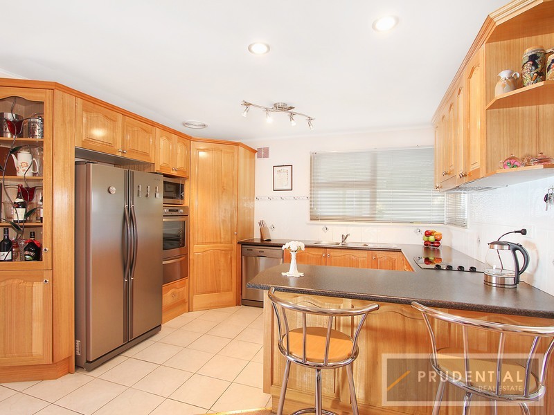 26 Weir Crescent, Lurnea NSW 2170