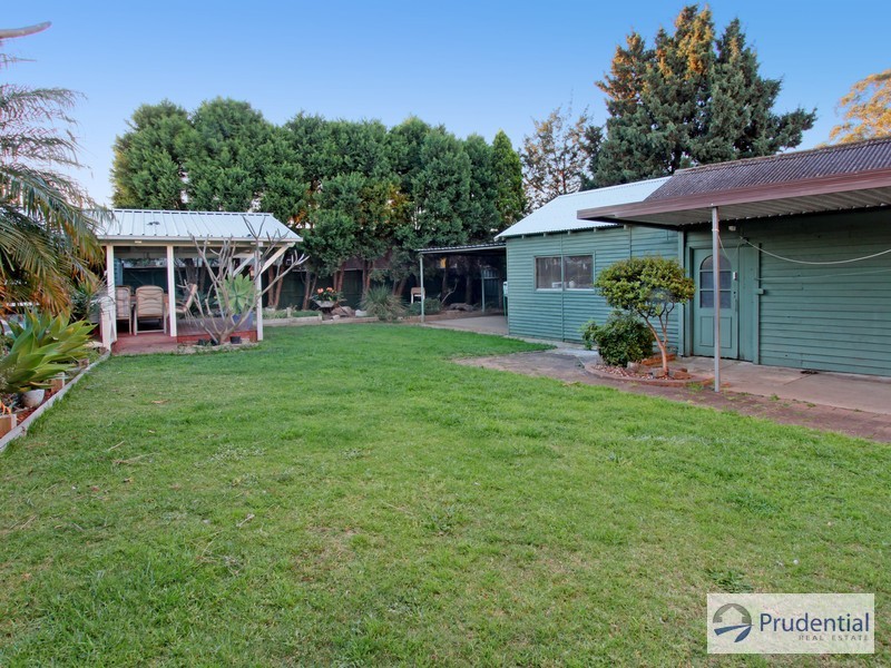 47 Rowe Avenue, Lurnea NSW 2170