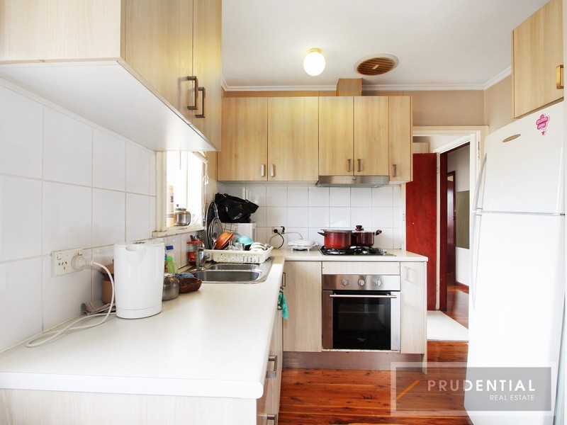 16 Festival Street, Sadleir NSW 2168