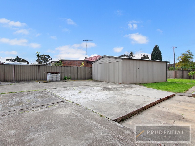 16 Festival Street, Sadleir NSW 2168
