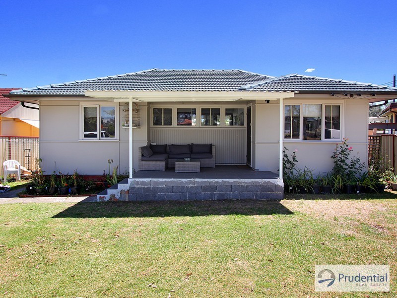 13 O’Neile Cres, Lurnea NSW 2170