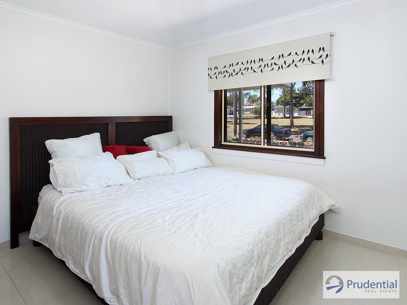 13 O’Neile Cres, Lurnea NSW 2170