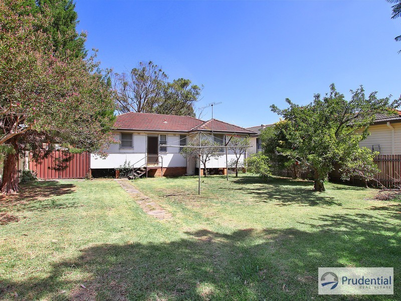 35 Romney Cresent, Miller NSW 2168
