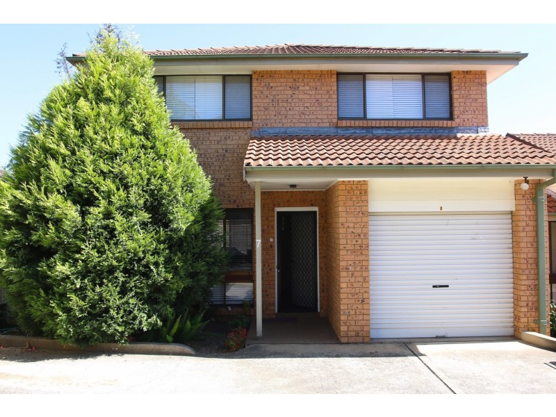7/220 Newbridge Rd, Moorebank NSW 2170