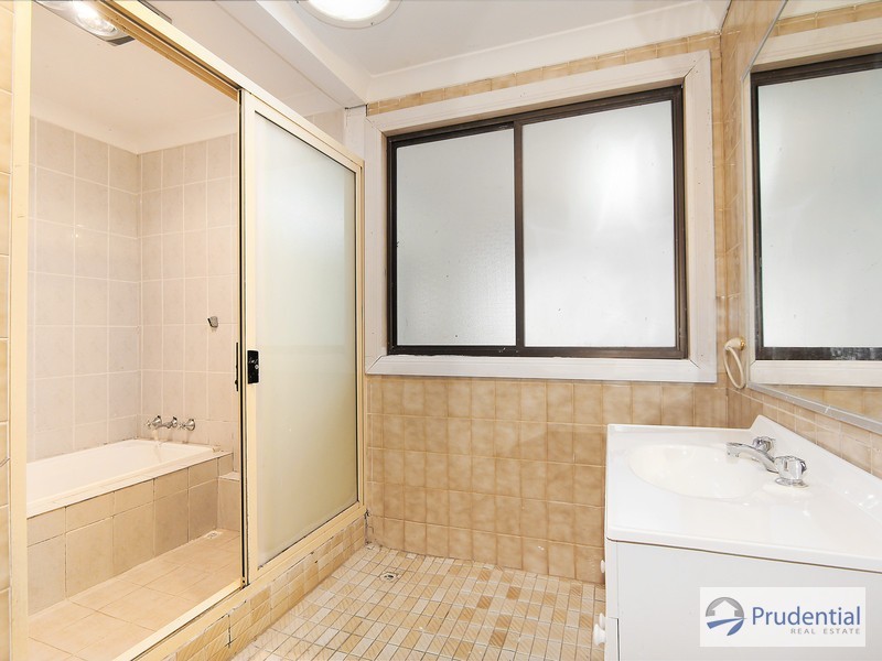 33 Lyndley St, Busby NSW 2168