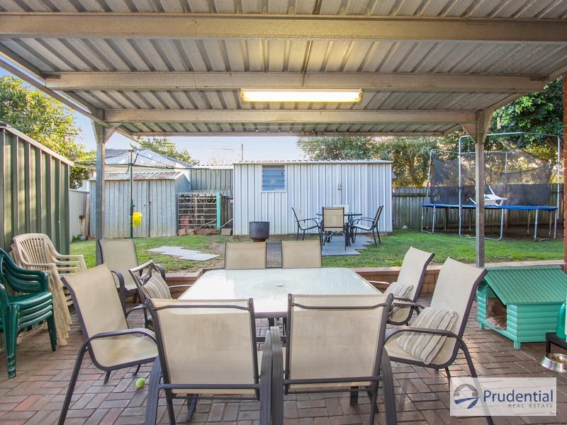 5 Paine Ave, Moorebank NSW 2170