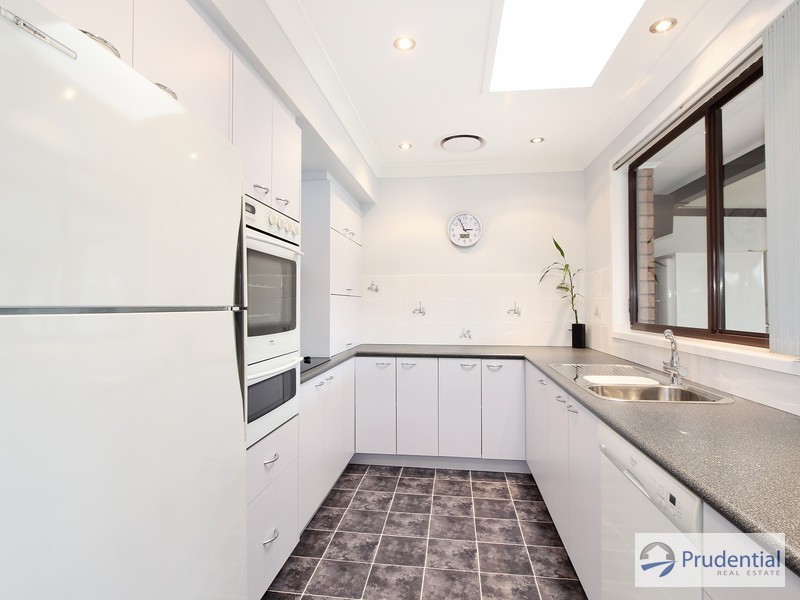 12 Grose Ave, Lurnea NSW 2170