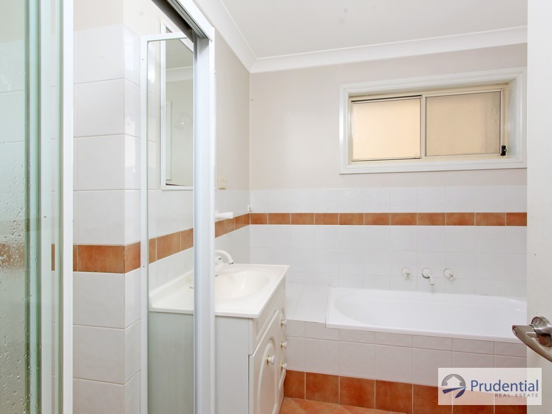 21 Gilmore Rd, Casula NSW 2170