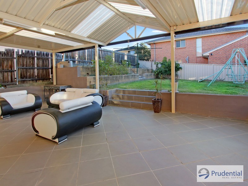 21 Gilmore Rd, Casula NSW 2170