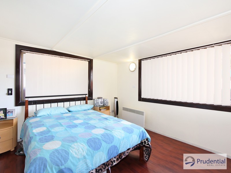 120 Webster Rd, Lurnea NSW 2170