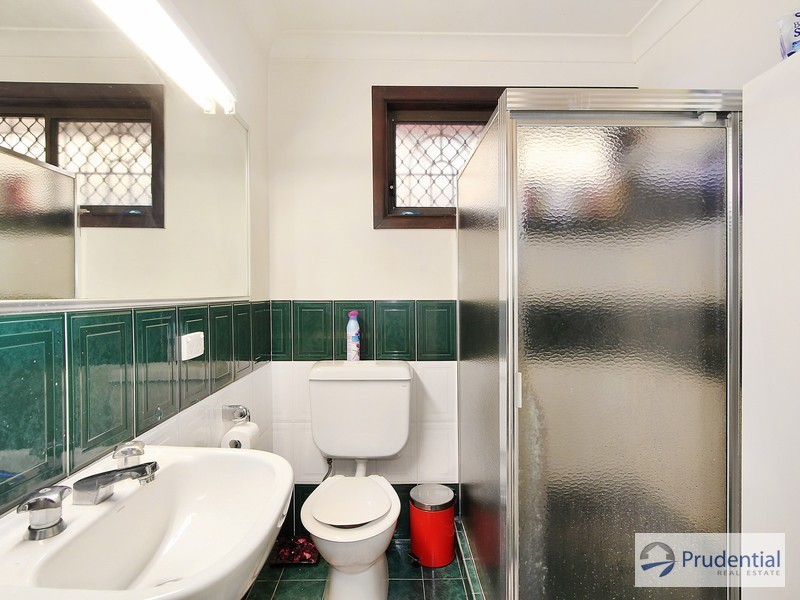 120 Webster Rd, Lurnea NSW 2170