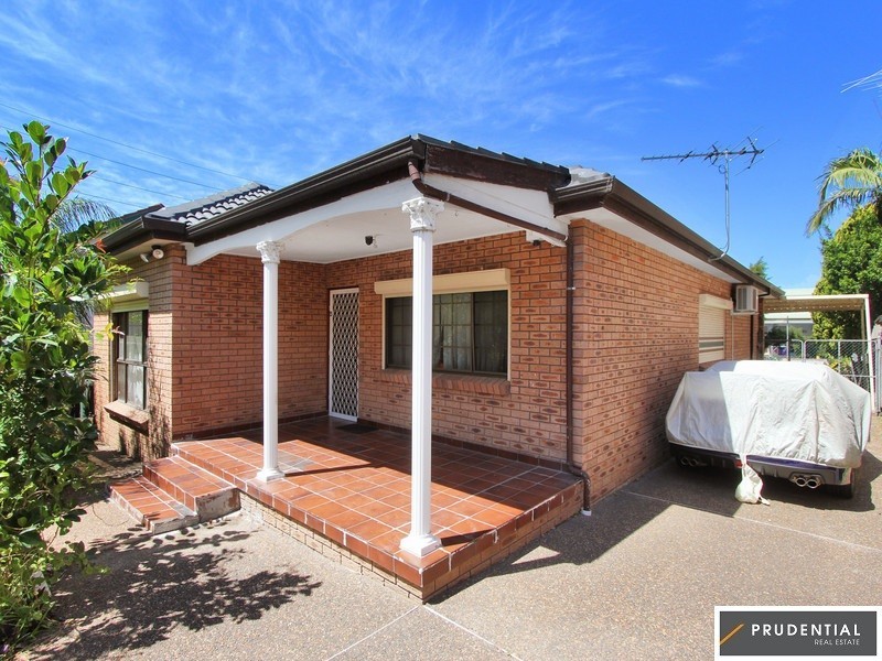 4 Mill Rd, Liverpool NSW 2170
