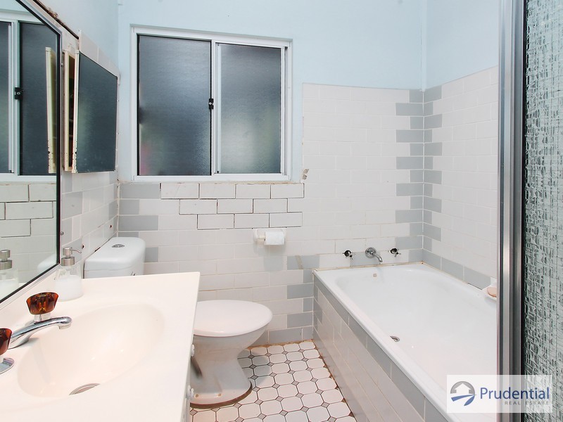 3 Christie St, Liverpool NSW 2170