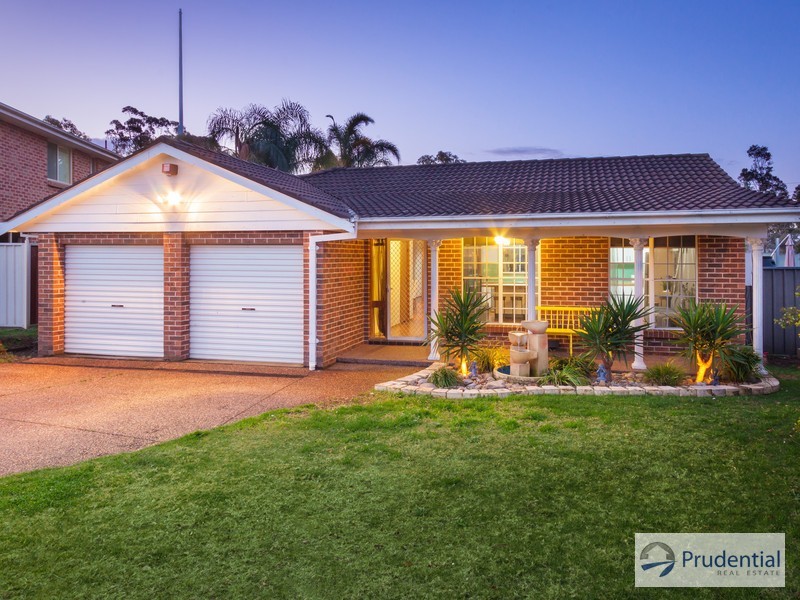 15 Sandown Cl, Casula NSW 2170